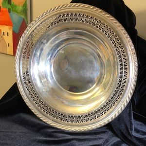 William Rogers Silver Plate Serving Bowl Twisted Rope & Lace Design Marked 1435